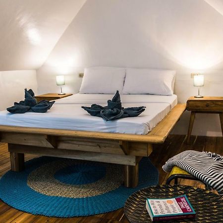Garden Loft 90Sqm In The Heart Of El Nido- 2 Bedrooms Zewnętrze zdjęcie