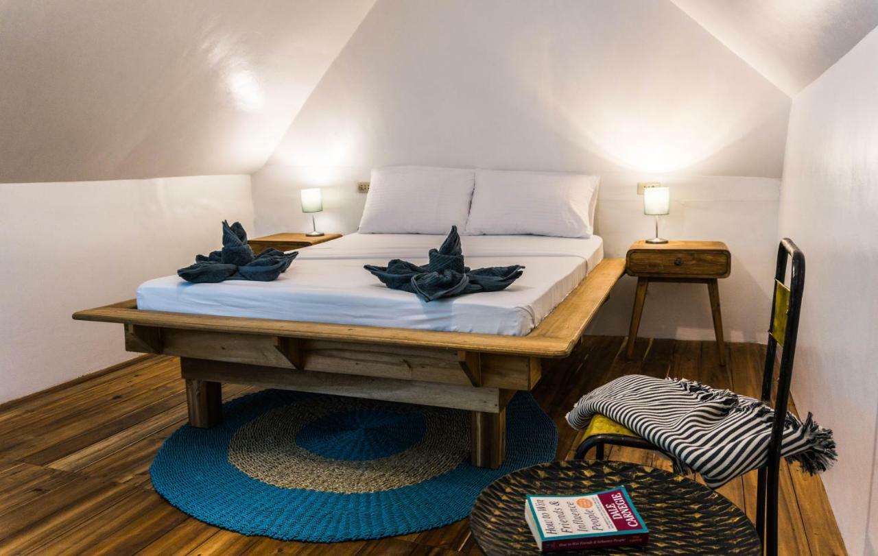 Garden Loft 90Sqm In The Heart Of El Nido- 2 Bedrooms Zewnętrze zdjęcie