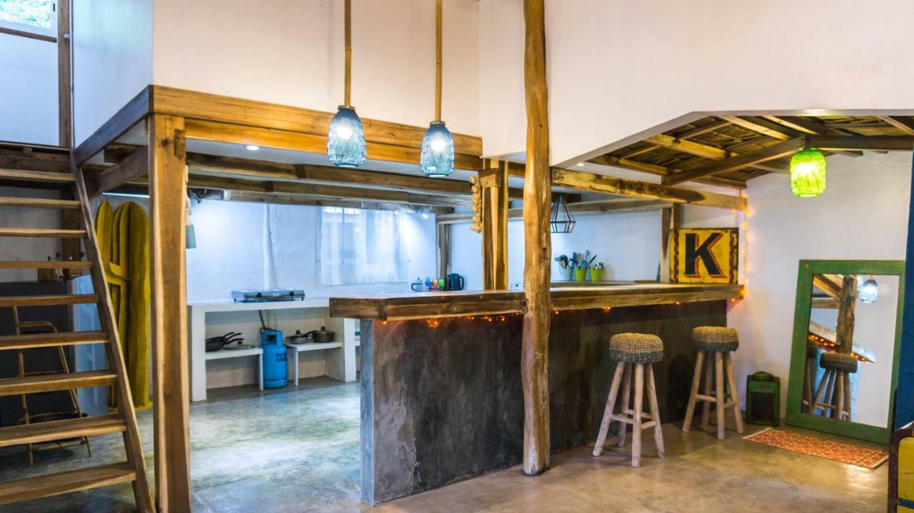 Garden Loft 90Sqm In The Heart Of El Nido- 2 Bedrooms Zewnętrze zdjęcie